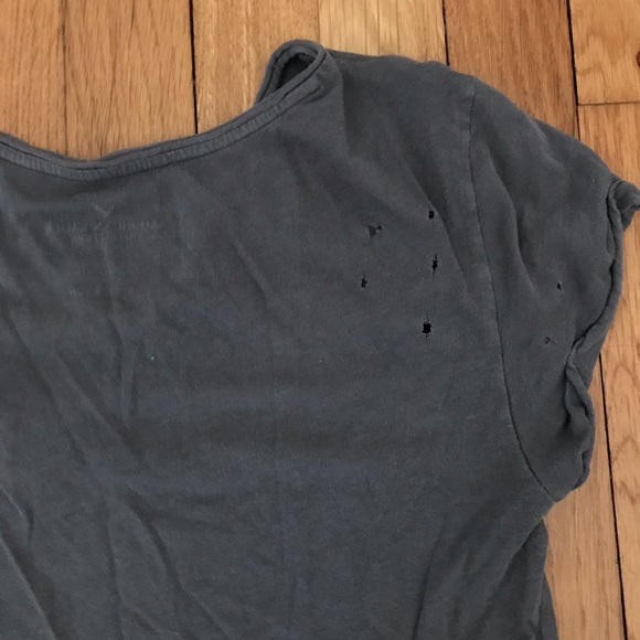 [American Eagle] Grey T-Shirt - Picture 3 of 5